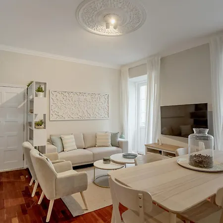 Апартаменты Bairro Alto Elegant By Homing