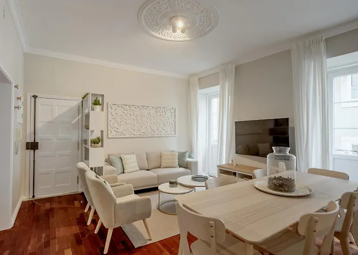 דירה Bairro Alto Elegant By Homing